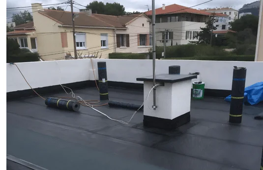 Recherche et réparation de fuite Marseille sur toiture-terrasse Recherche et réparation de fuite Marseille sur toiture-terrasse