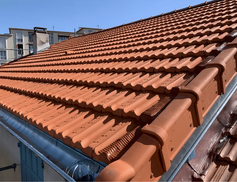 Réparation de gouttières en zinc, PVC ou aluminium Réparation de gouttières en zinc, PVC ou aluminium