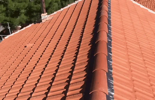 Réparation faitage toiture Marseille 13012 Réparation faitage toiture Marseille 13012